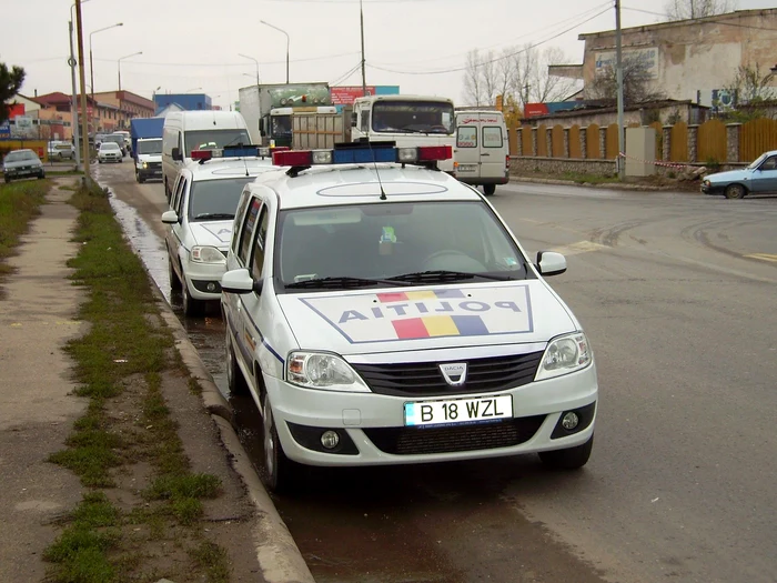 Poliţia cercetează cauzele producerii accidentului