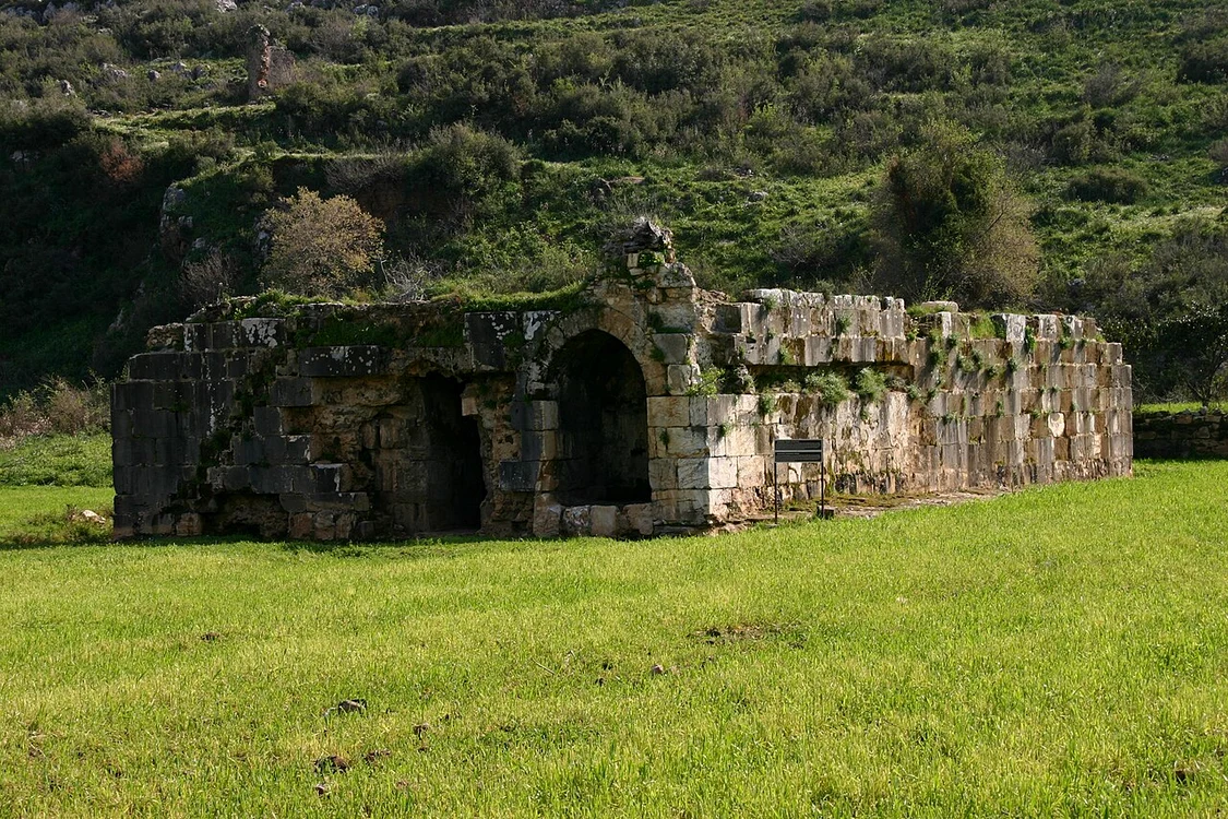Aşa-numitul cenotaf sau templu al lui Traian ar putea fi ridicat pe locul rugului funerar