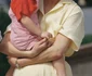Prințesa Diana cu Harry mic, în vacanță la Palatul Marivent din Spania. FOTO: Getty Images
