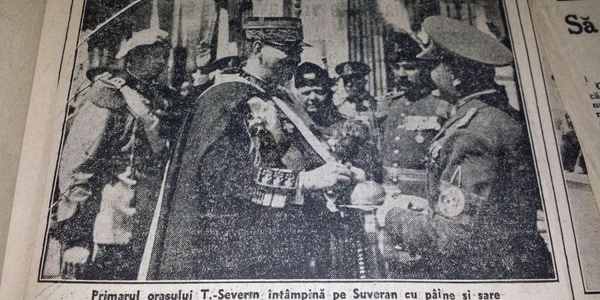 regele carol al II-lea la turnu severin FOTO Ziarul "Universul"