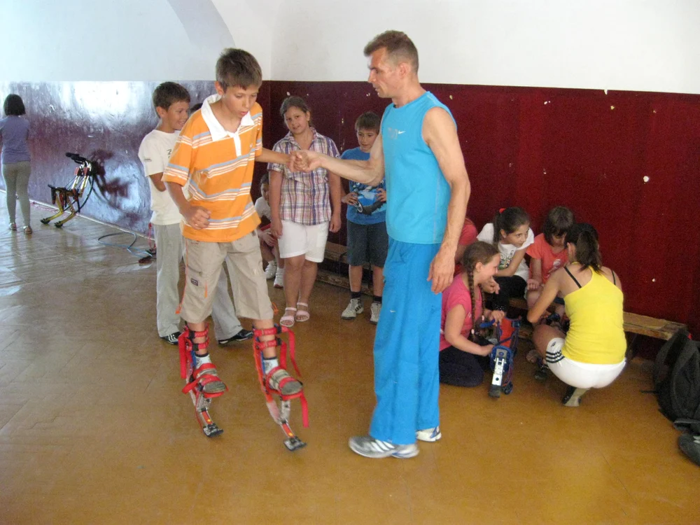 Ora de sport pe picioroange