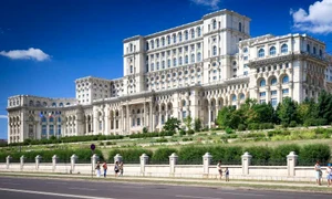 palatul parlamentului 1024x576 ygu6gy jpg