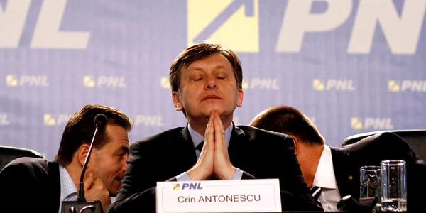 Crin Antonescu şi Ludovic Orban s-au contrazis în şedinţa PNL