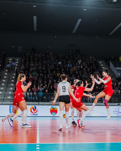 CSM Volei Alba-Blaj a înfrânt Dinamo în play-off-ul Diviziei A1