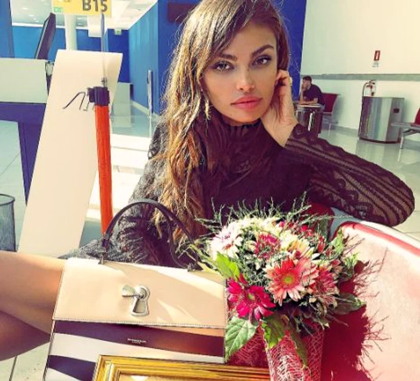 
    Mădălina Ghenea, una dintre cele mai frumoase femei din RomâniaFoto: arhivă personală  