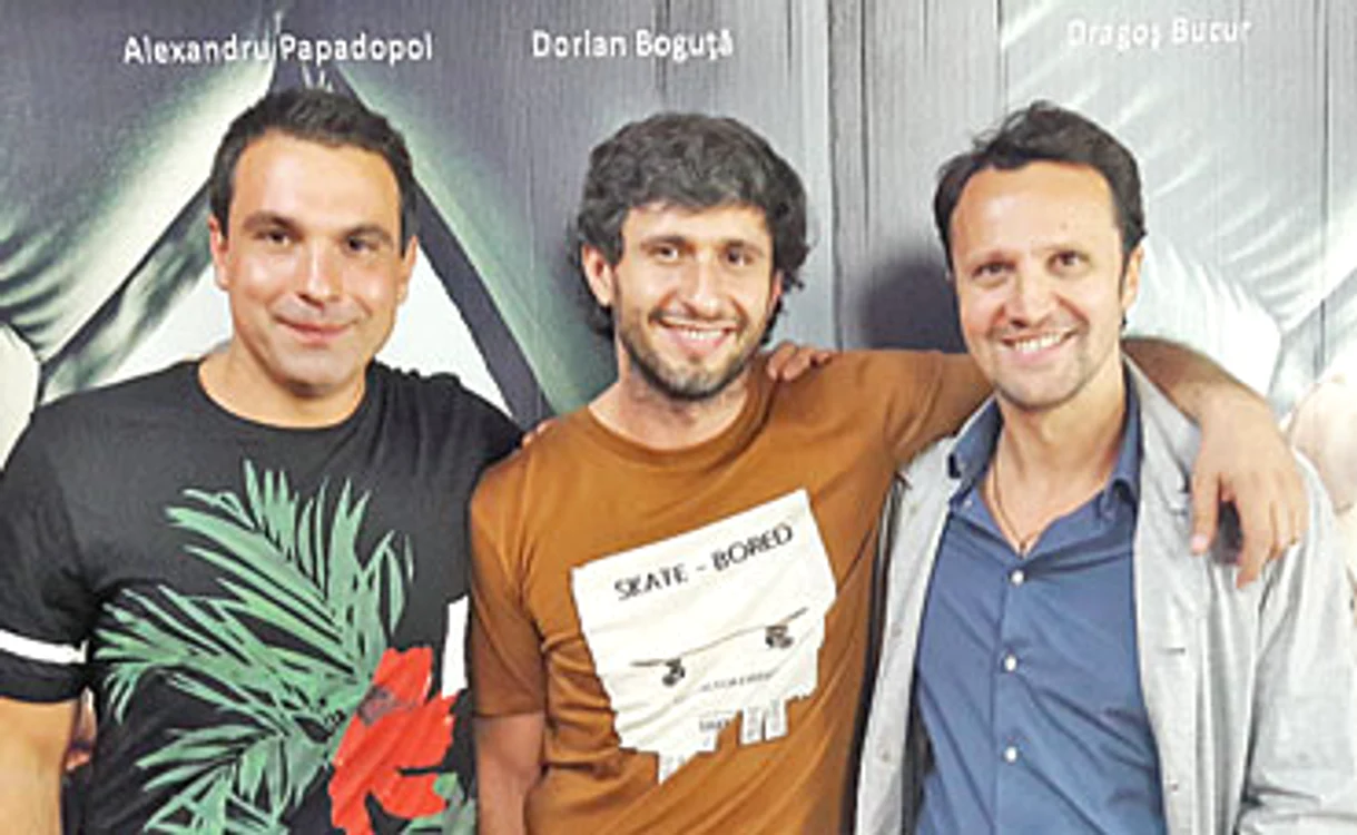 
    Actorii au aflat că au câştigat 6 milioane de euro chiar din ziarul Click!   