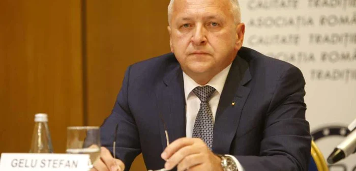 Gelu Diaconu, fostul şef al ANAF, a acuzat că marile firme de consultanţă au contracte cu firmele mari din România şi a sugerat că prezenţa sa la vârful ANAF a deranjat interesele unor marti companii, dar şi a unor politicieni importanţi, care l-au dorit plecat de la vârful Fiscului