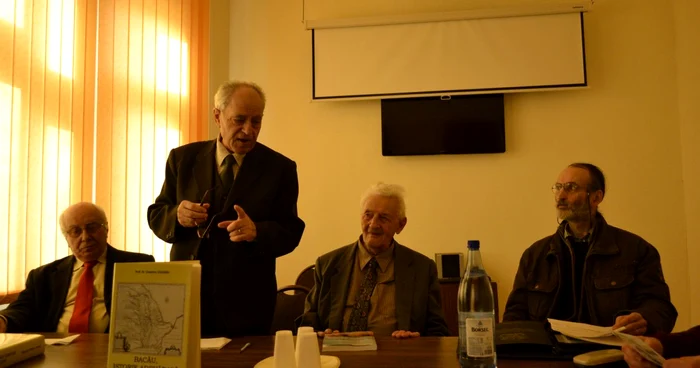 Cartea „Bacău, istorie adevărată“ a fost lansată la sediul Uniunii Armenilor din Bacău