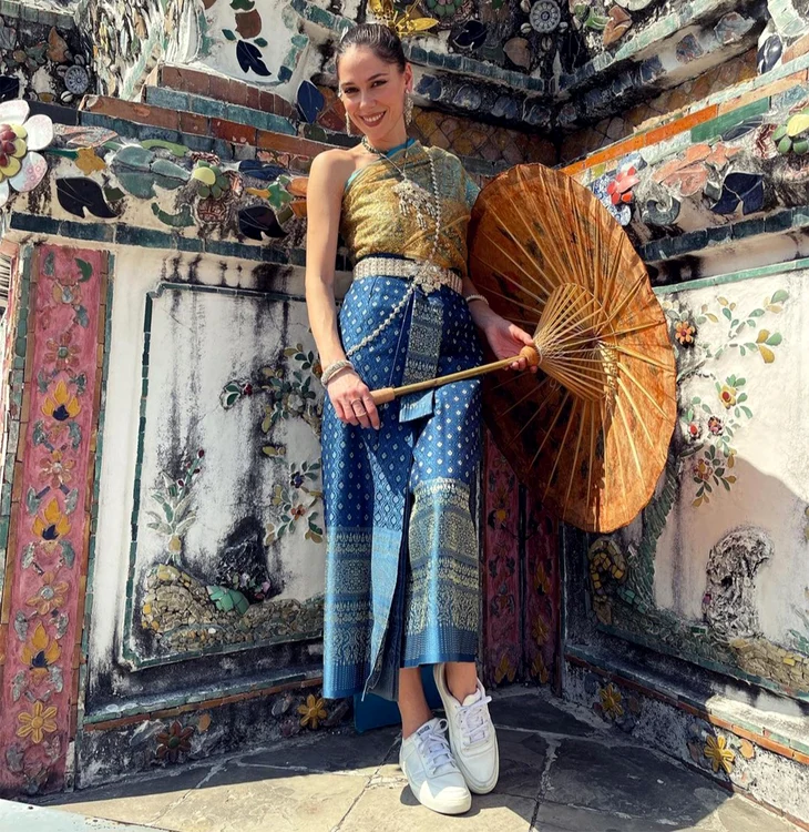 Irina Fodor a povestit că trăieşte experienţa «America Express» din plin