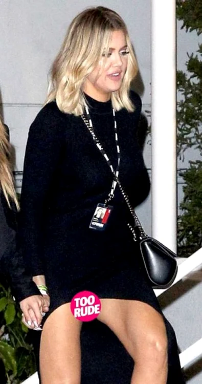 Khloe Kardashian a fost surprinsă cu lenjeria intimă la vedere