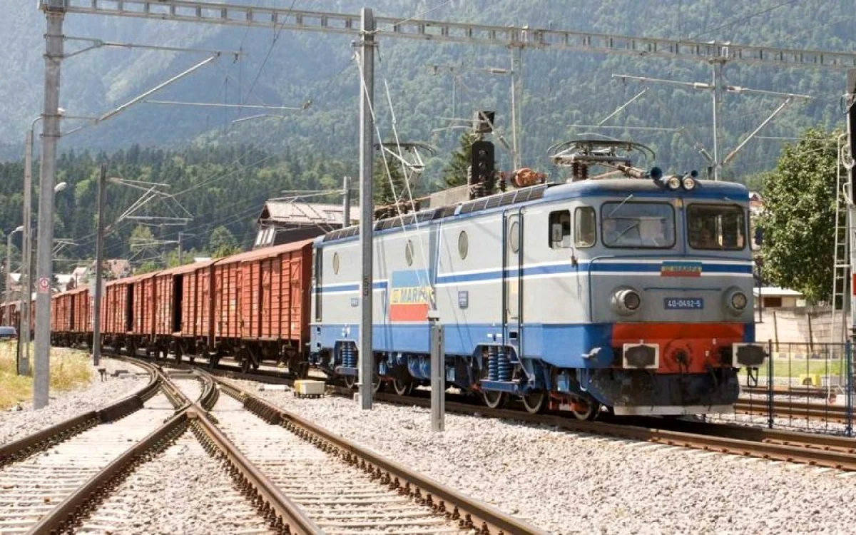 Trei copii s-au electrocutat după ce au urcat pe vagoane de marfă FOTo Clubferoviar.ro