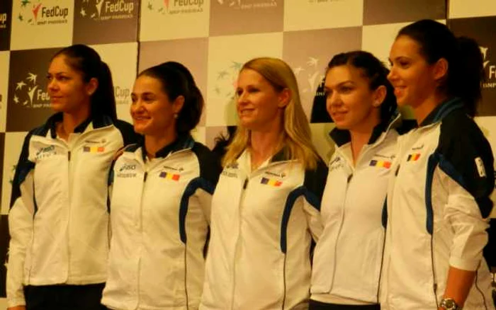 Andreea Mitu, Monica Niculescu, Alina Tecşor (antrenor), Simona Halep şi Raluca Olaru