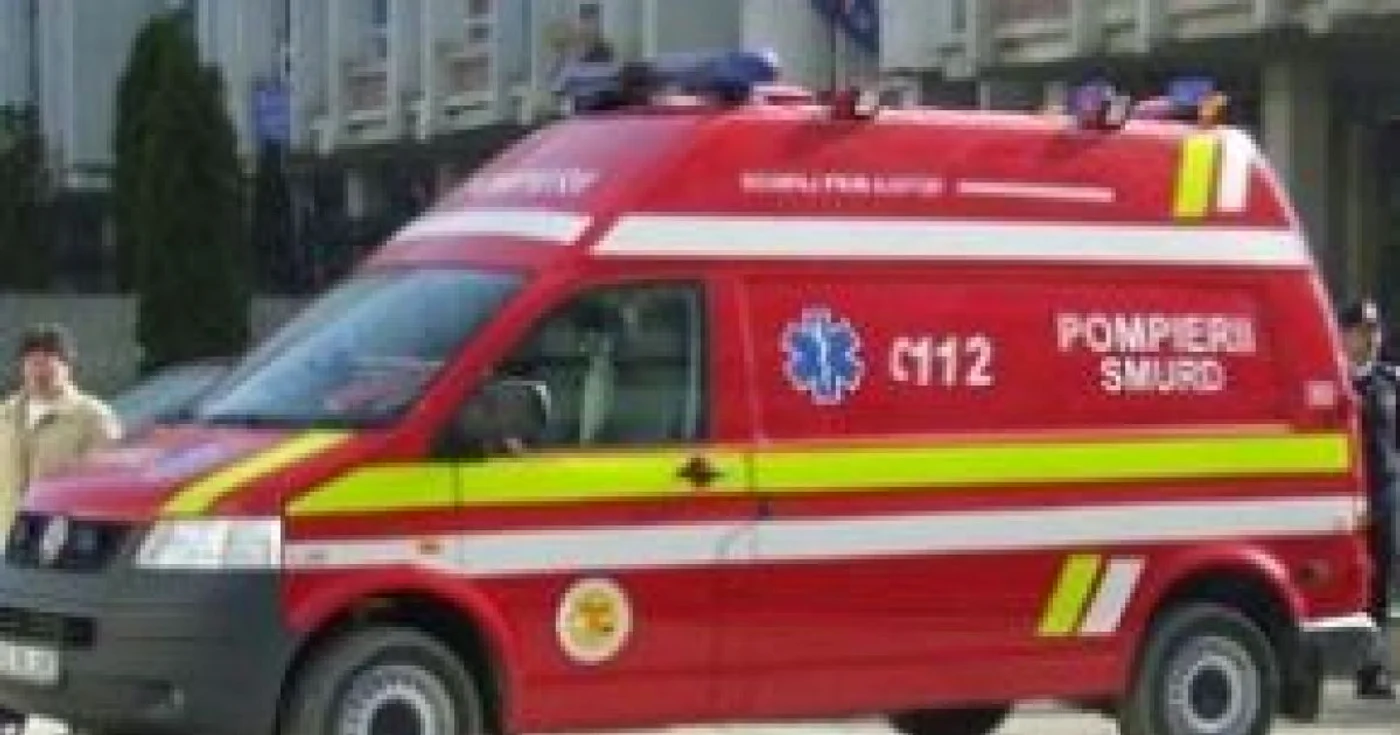 Bărbatul a fost transportat de urgenţă la Spital