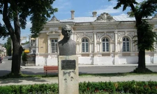 Clădirile monument ale Brăilei au fost acoperite cu graffiti jpeg