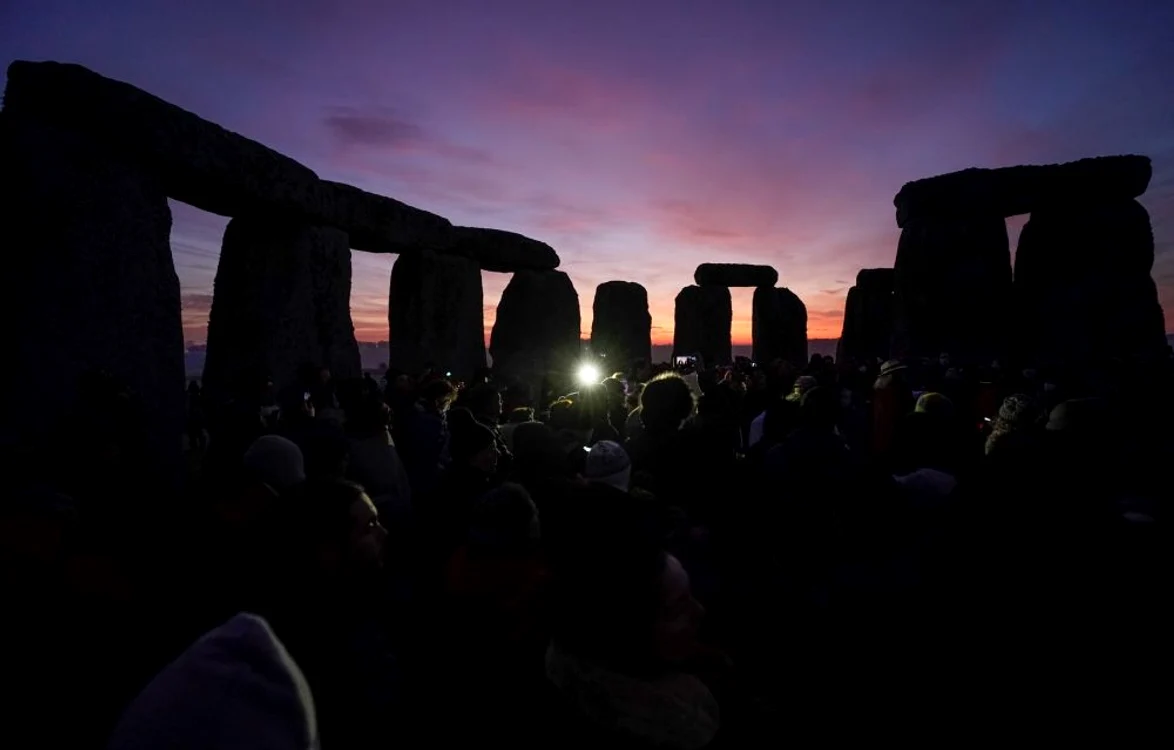 Solstițiul de iarnă 2022: Sărbătoare la Stonehenge după cea mai lungă noapte Foto: Profimedia