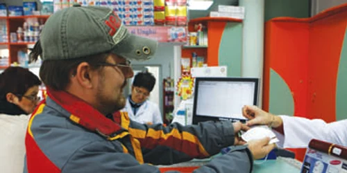 Galaţi: Cum ne apărăm de gripa porcină