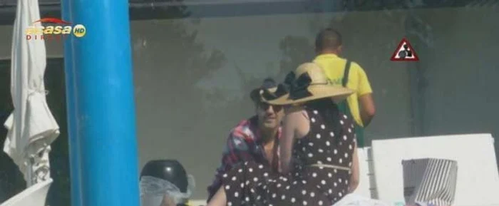 Andreea şi Ştefan, în ipostaze tandre