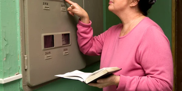 Curentul electric se va scumpi în perioada următoare tot mai mult din cauza certificatelor verzi