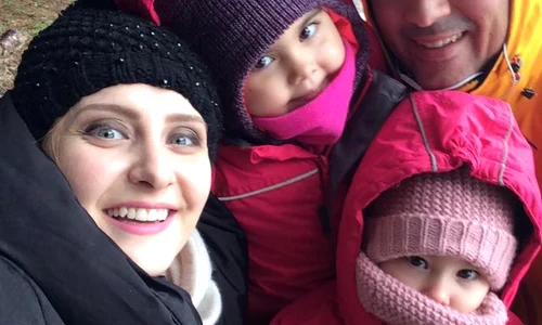 familia Alina Sorescu Alex Ciucu Elena Carolina Ana Raisa jpeg