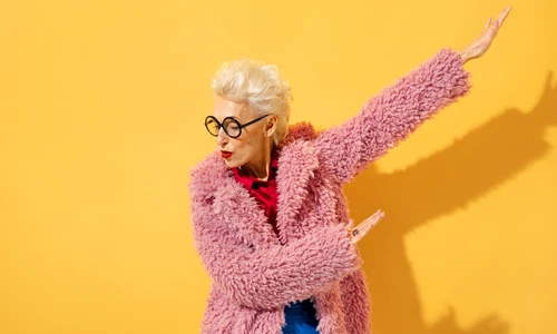 Activitati care iti reduc varsta biologica  Sursa foto shutterstock 2158025595 jpg