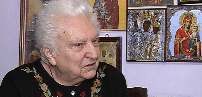Aspazia Oţel, acasă, la Roman, în casa transformată în loc de rugăciune