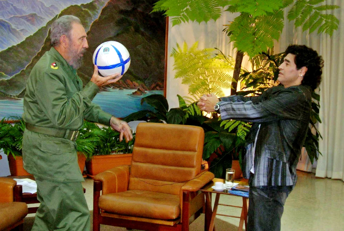 
    Maradona a fost prieten cu Fidel CastroFoto: EPA-EFE  