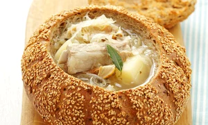 ciorba de varza  cu carne in paine jpeg