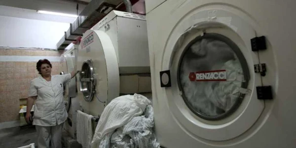 Braşov: Oficial, spălătoria Maternităţii este sursă de infecţie