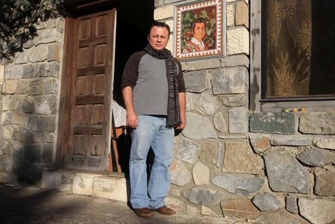 
    Dragoş Dolănescu vrea să renoveze vila de la Sinaia a tatălui săuFoto: Roberto Sălceanu  
