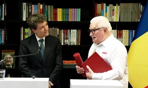 nicusor dan si fostul presedinte al poloniei captura FB  administratia pezidentiala png