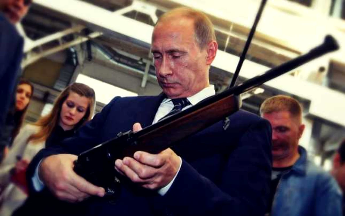 Pentru a reduce dependenţa de sistemul bancar internaţional, preşedintele Vladimir Putin a pus la cale proiectarea unui sistem financiar propriu, alături de Belarus şi Kazahstan FOTO AFP Forum