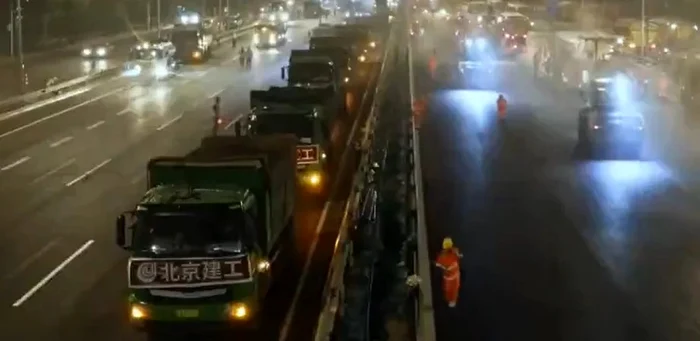 8.000 de tone de asfalt au fost turnate într-o singură noapte/FOTO:X