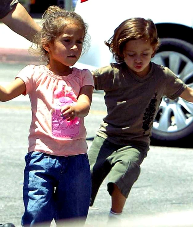 Max şi Emme Anthony