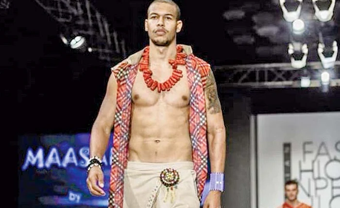 
    † Constantin Toma era un obişnuit al podiumurilor de modă  