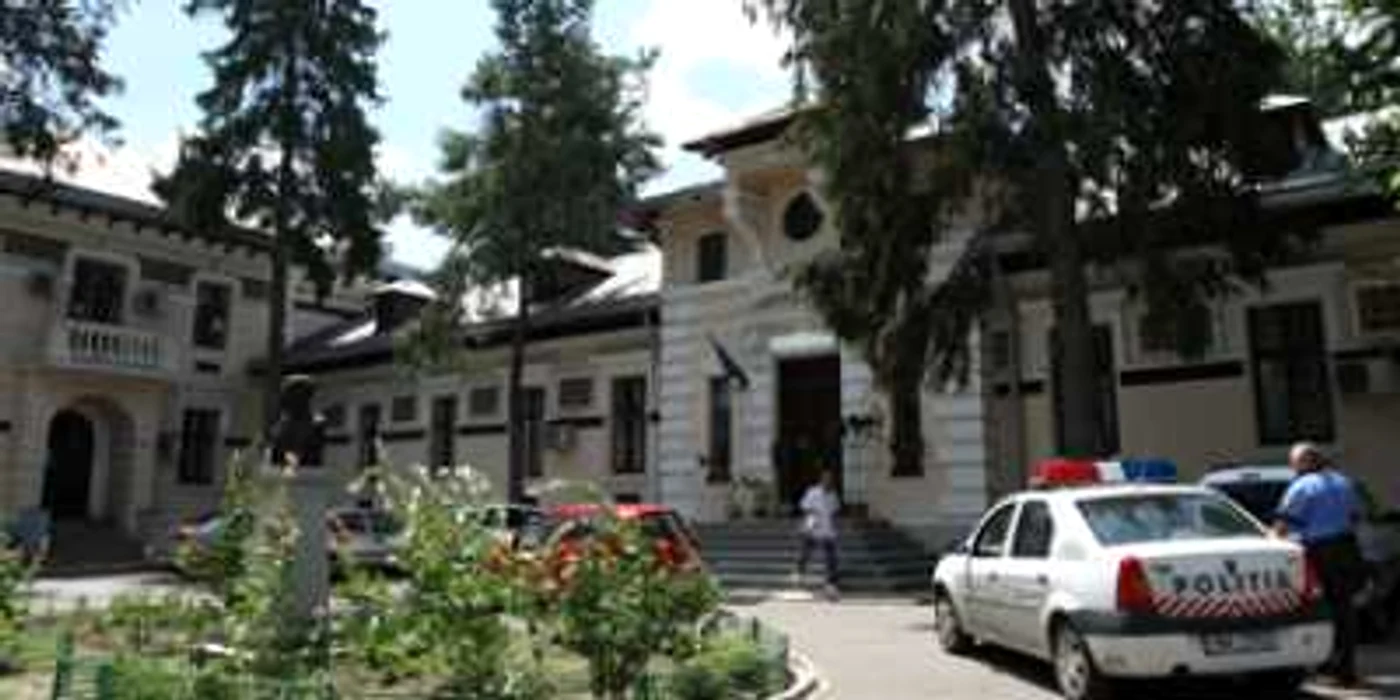 Iaşi: Puştiul criminal, ţinut izolat la Spitalul Socola