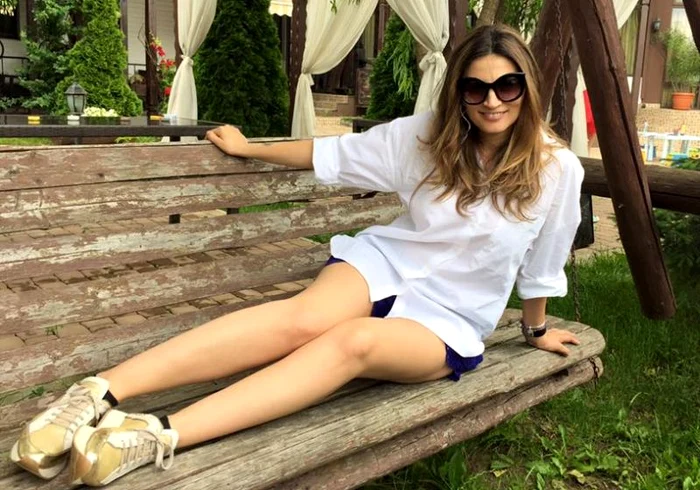 
    Ioana Ginghină slăbeşte jumătate de kilogram pe zi cu cireşefoto: arhiva personală  