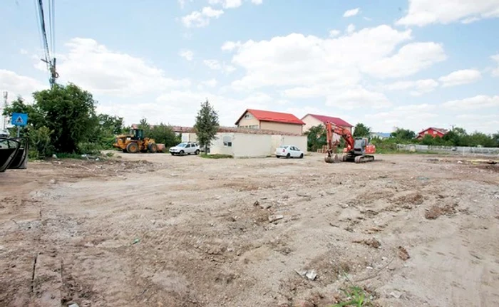 Șantierul de la Pasajul Domnești a început acum trei luni dar lucrările se desfășoară în ritm de melc