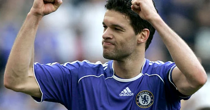 FOTBAL: Michael Ballack va mai juca încă un sezon la Chelsea