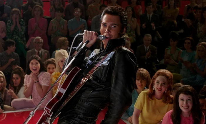 Elvis filmul jpg