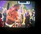 Dorian Popa își arată mușchii bine lucrați la sala în filmul "Mentorii"