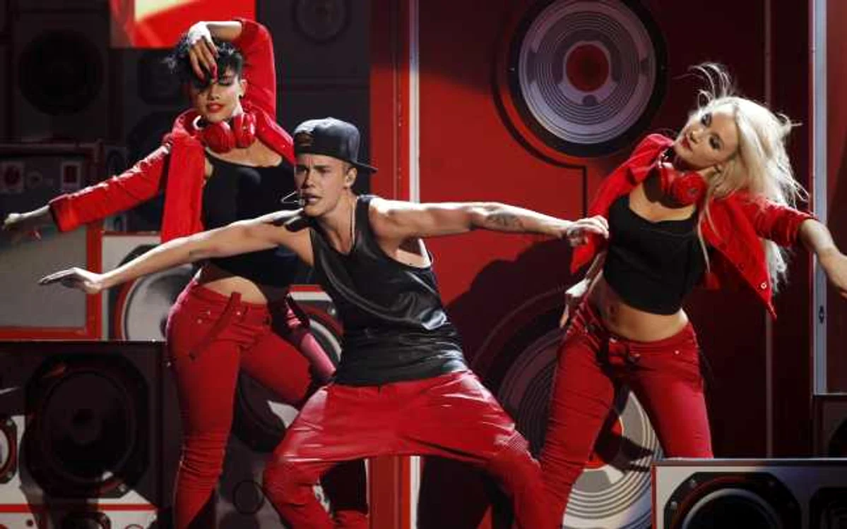 justin bieber la american music awards - reuters