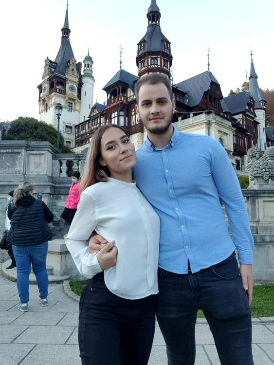 Mihai și iubita locuiesc acum în apartamentul bunicilor