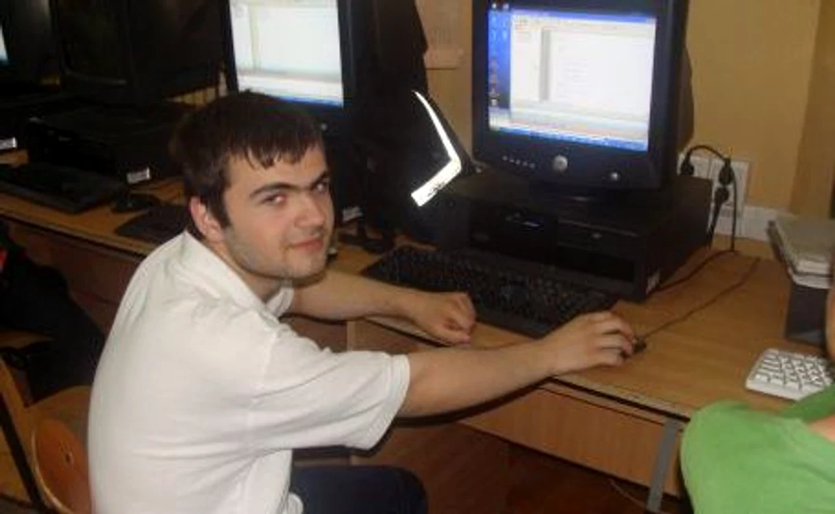 
    Ionuţ Alexandru Budisteanu, elevul care a luat locul I la olimpiada internaţională a elevilor inventatori  