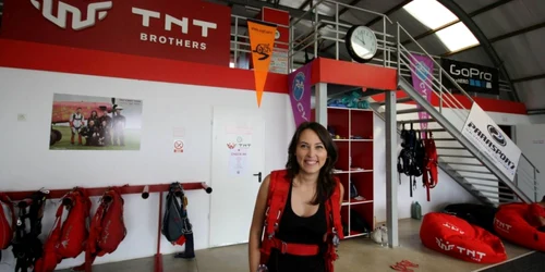 madalina strugaru colectiv