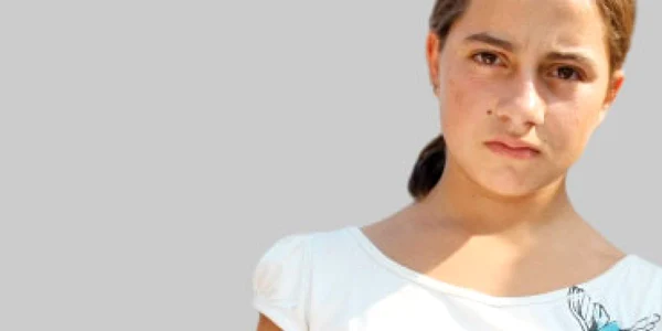 Alina primeşte bursă ca să meargă la liceu
