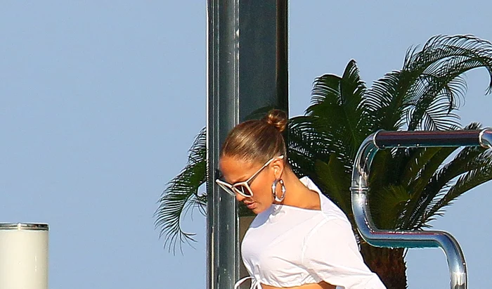 Jennifer Lopez a venit foarte elegantă la aniversareFoto: Profimedia