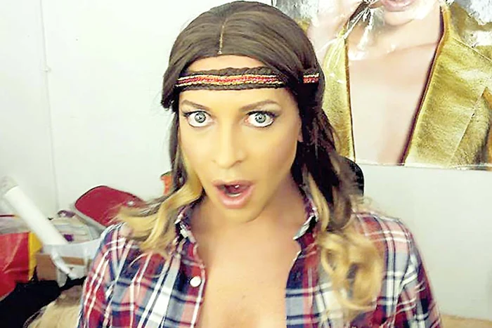 Actorul este  obişnuit  cu rolurile  de travestit (FOTOgrafii: arhiva personală/Andreea Radu