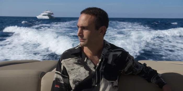 Khalid Abdalla în rolul lui Dodi Fayed. FOTO: Netflix