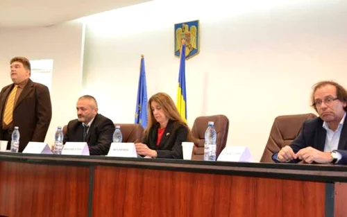 Ambasada SUA sprijină la CCD Bacău proiectele despre Holocaust