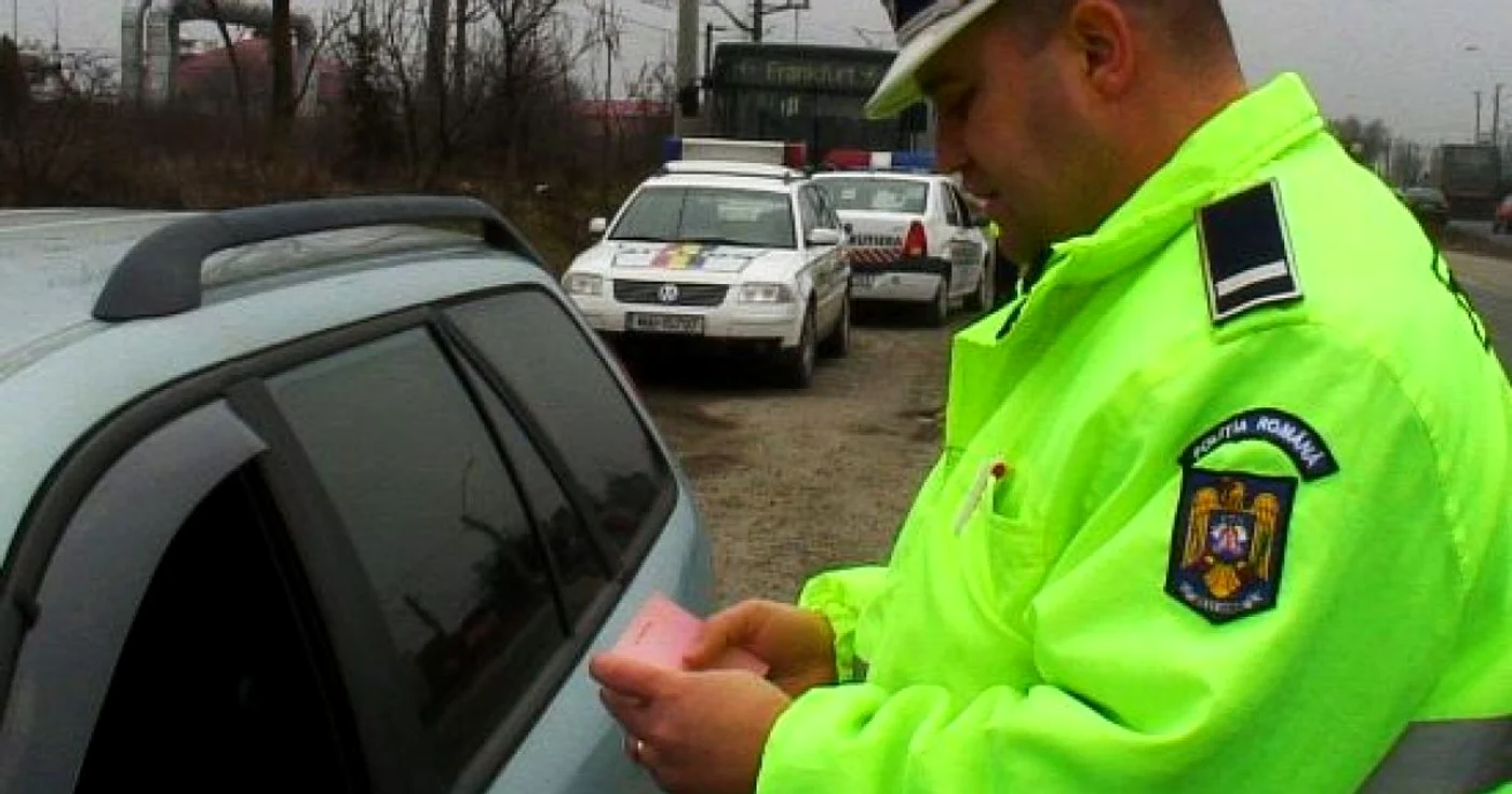 Şoferii-problemă s-au ales cu dosare penale din partea poliţiştilor. 